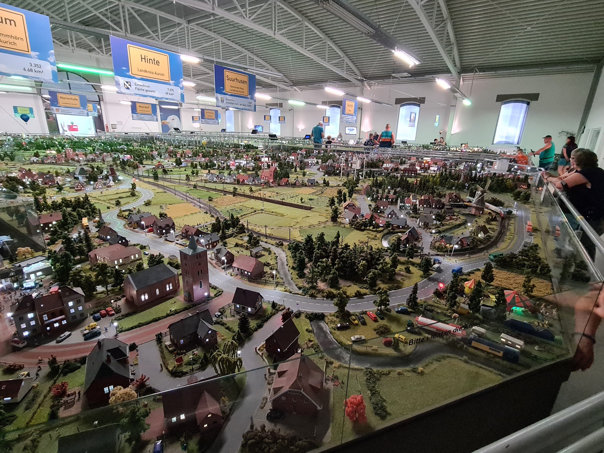 Leeraner Miniaturland | Ausstellung | Cafe | Minigolf